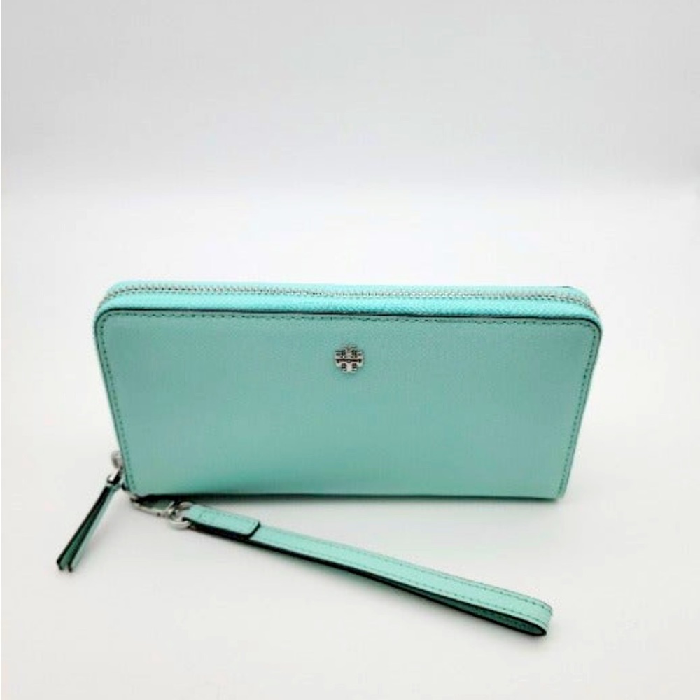 Brand New Tory Burch Emerson Zip Wallet!